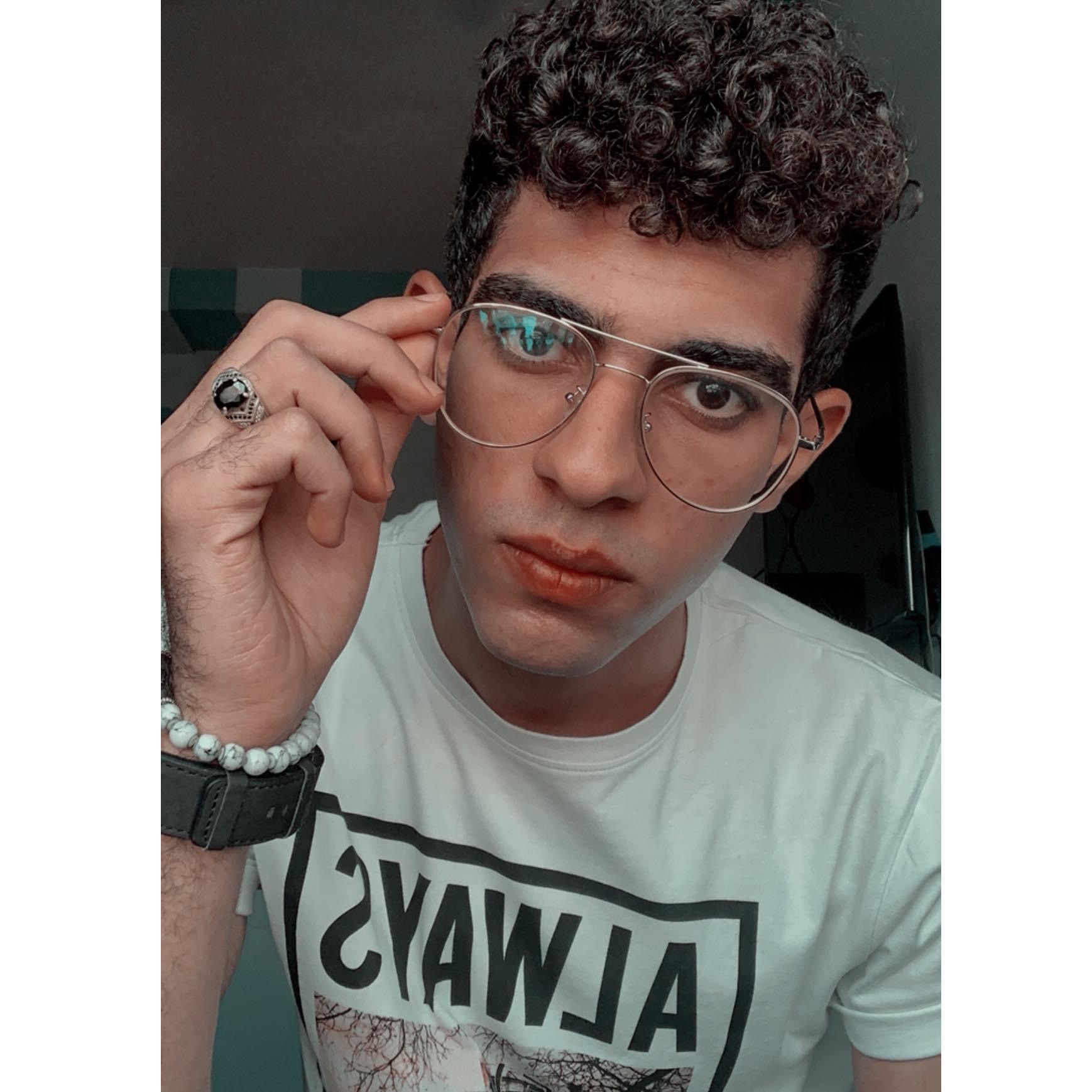 user-pic